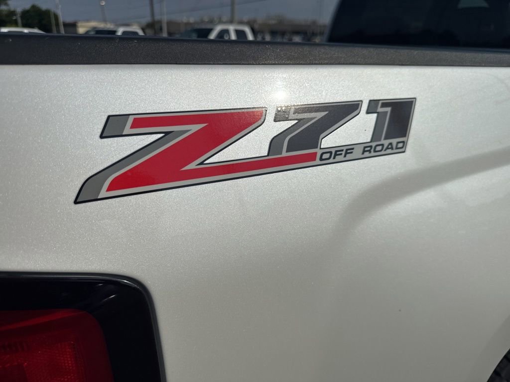 Used 2018 Chevrolet Silverado 1500 LT w/ All Star Edition image 15