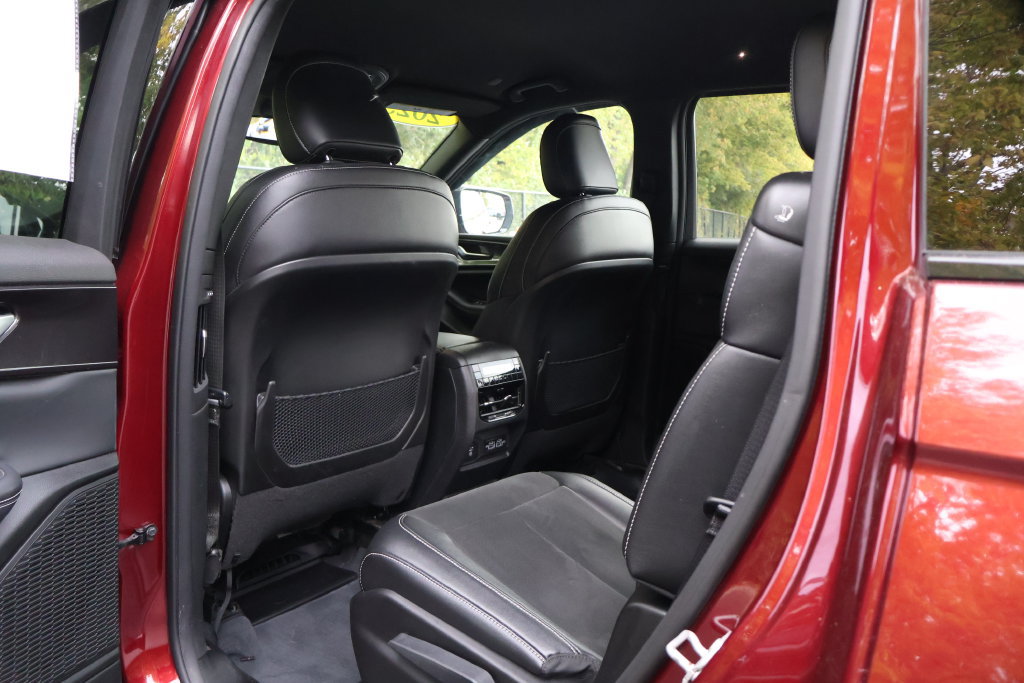 Used 2023 Jeep Grand Cherokee L Laredo AWD/4WD image 45