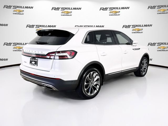 Used 2023 Lincoln Nautilus Reserve w/ Equipment Group 201A image 7