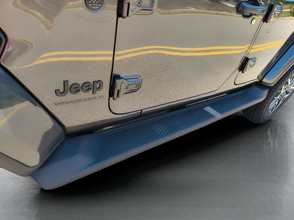 New 2025 Jeep Wrangler Sahara image 31