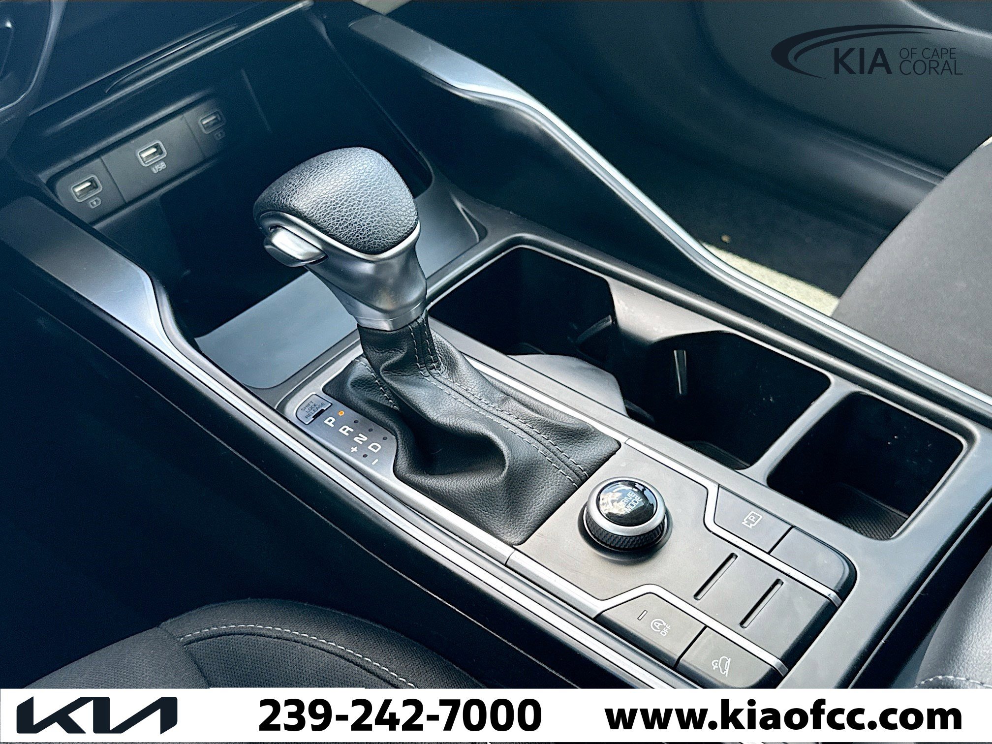 Certified 2023 Kia Sorento LX image 27