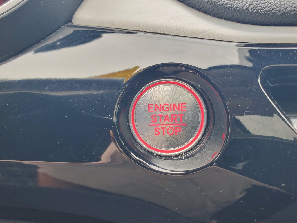 Used 2025 Acura MDX FWD image 29