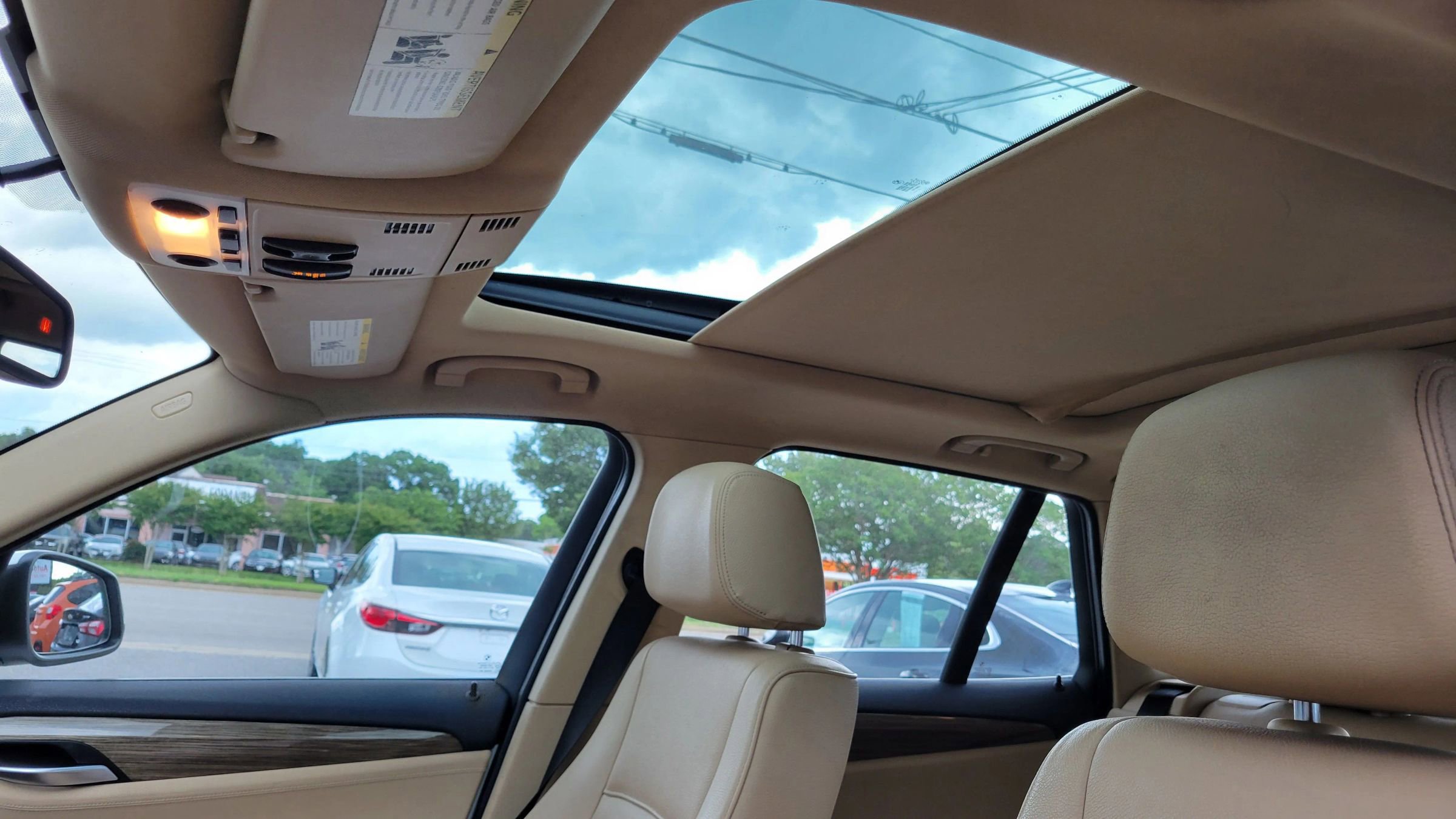 Used 2013 BMW X1 sDrive28i RWD image 9