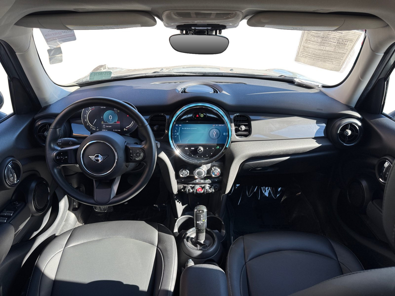 Used 2022 MINI Cooper 4-Door Hardtop FWD image 10