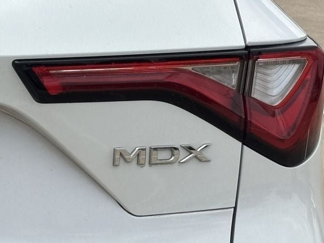 Used 2024 Acura MDX w/ Technology Package FWD image 5
