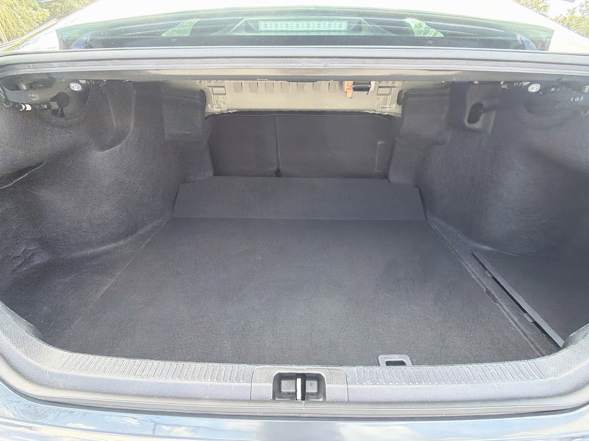 Used 2025 Toyota Camry SE FWD image 12