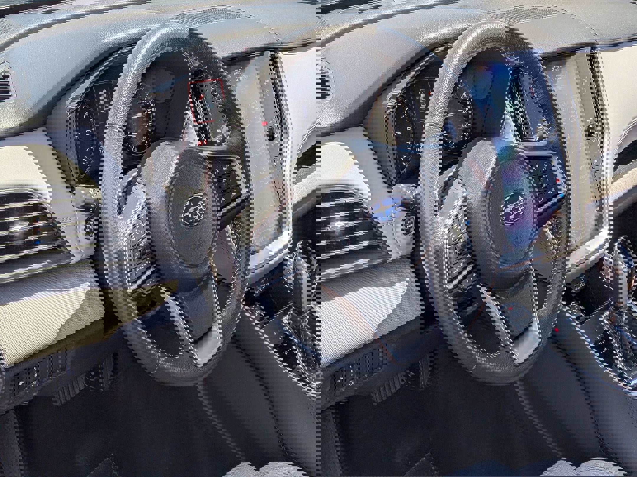 Used 2025 Subaru Legacy Premium image 14