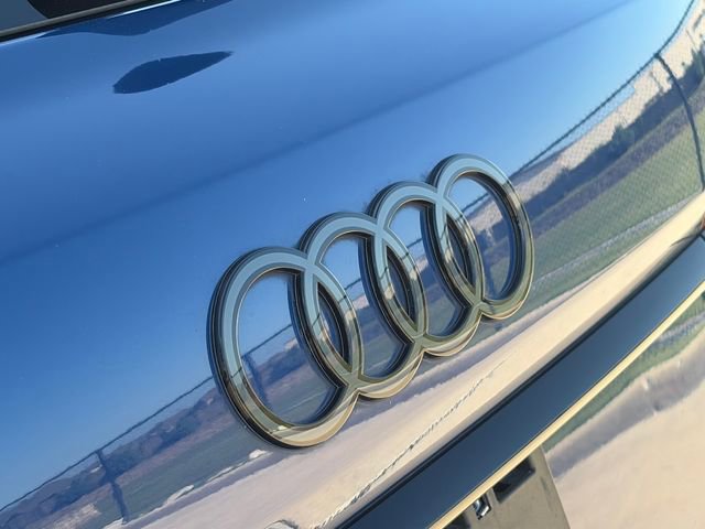 Used 2025 Audi SQ7 Prestige AWD/4WD image 11