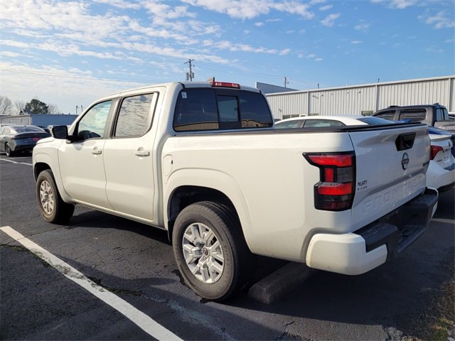 Used 2022 Nissan Frontier SV image 5