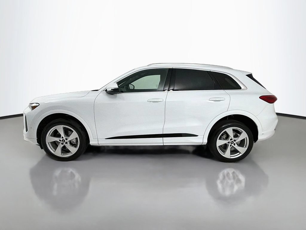 Used 2025 Audi Q5 Premium Plus AWD/4WD image 4