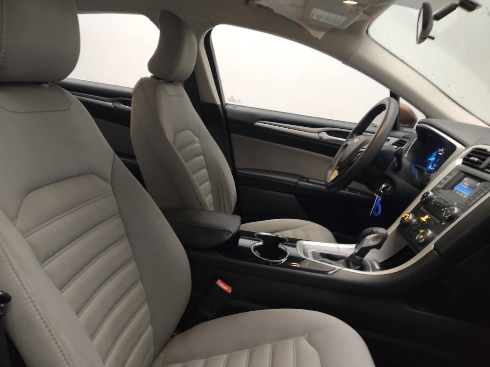 Used 2015 Ford Fusion S image 21