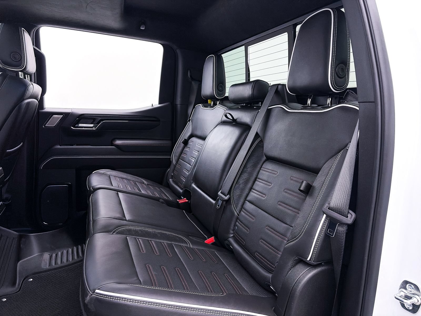 Used 2025 GMC Sierra 1500 AT4X AWD/4WD image 60