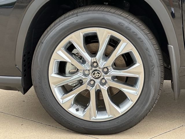 New 2026 Toyota Highlander Limited image 9