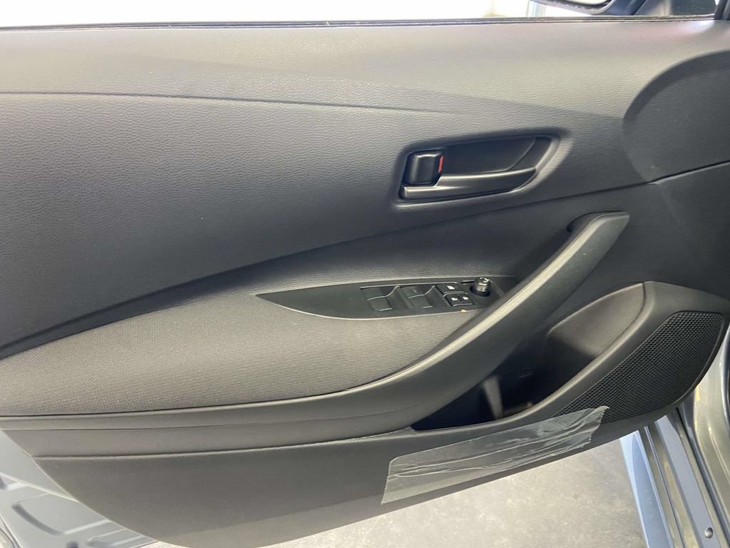 Used 2026 Toyota Corolla LE FWD image 17