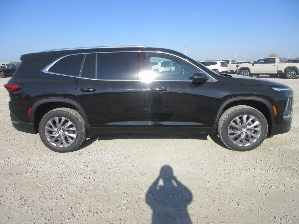 New 2026 Buick Enclave Preferred image 3