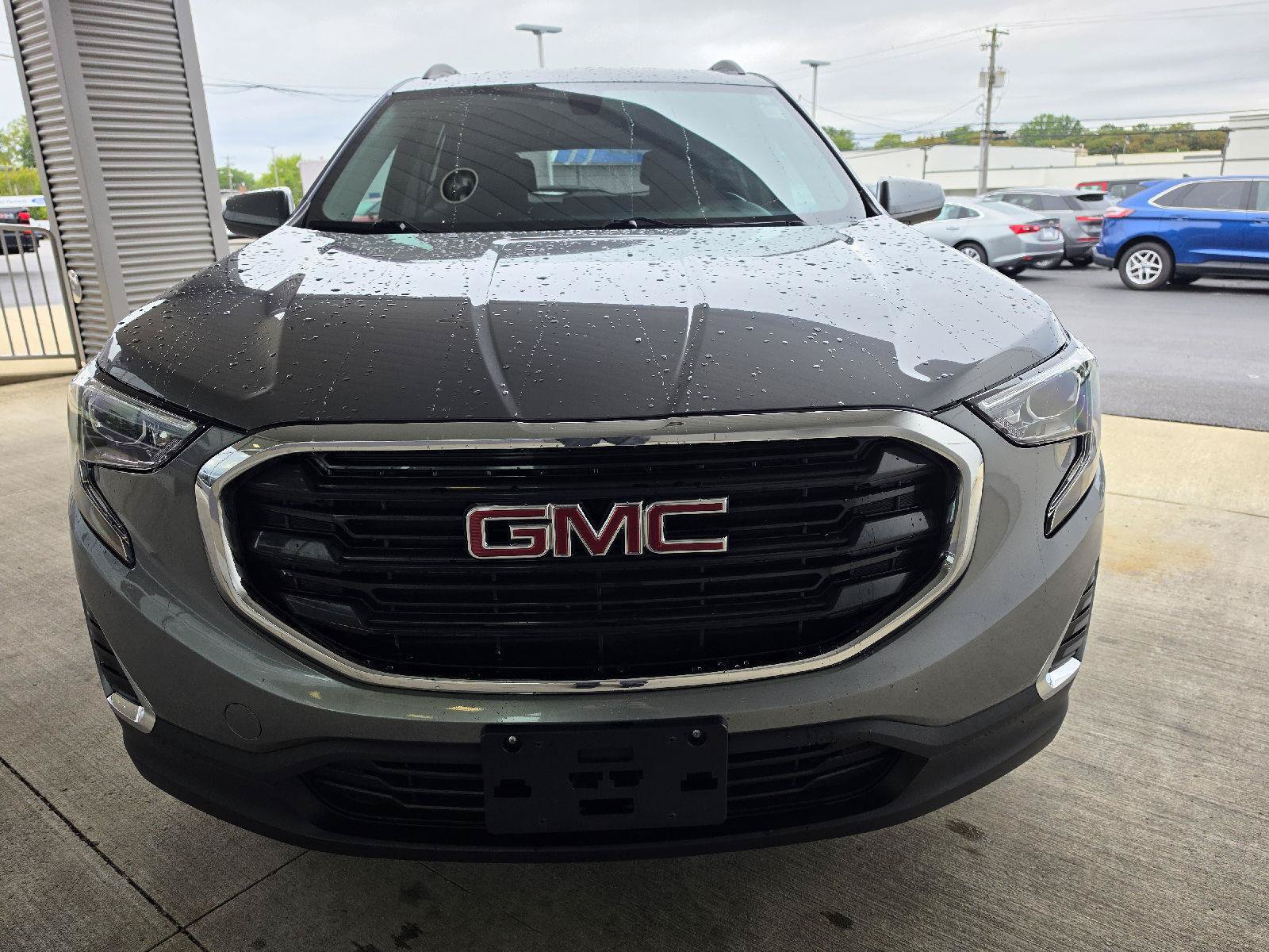 Used 2018 GMC Terrain SLE w/ Driver Convenience Package FWD image 5