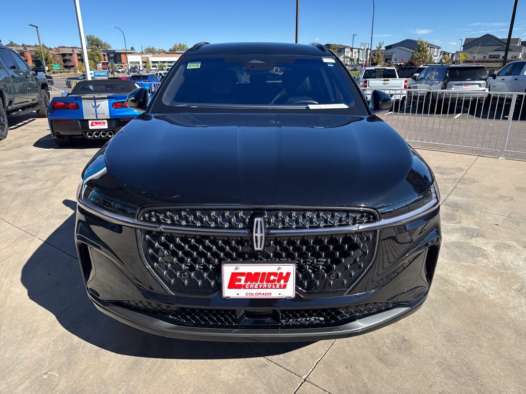 Used 2024 Lincoln Nautilus Reserve w/ Jet Appearance Package (87T) AWD/4WD image 8