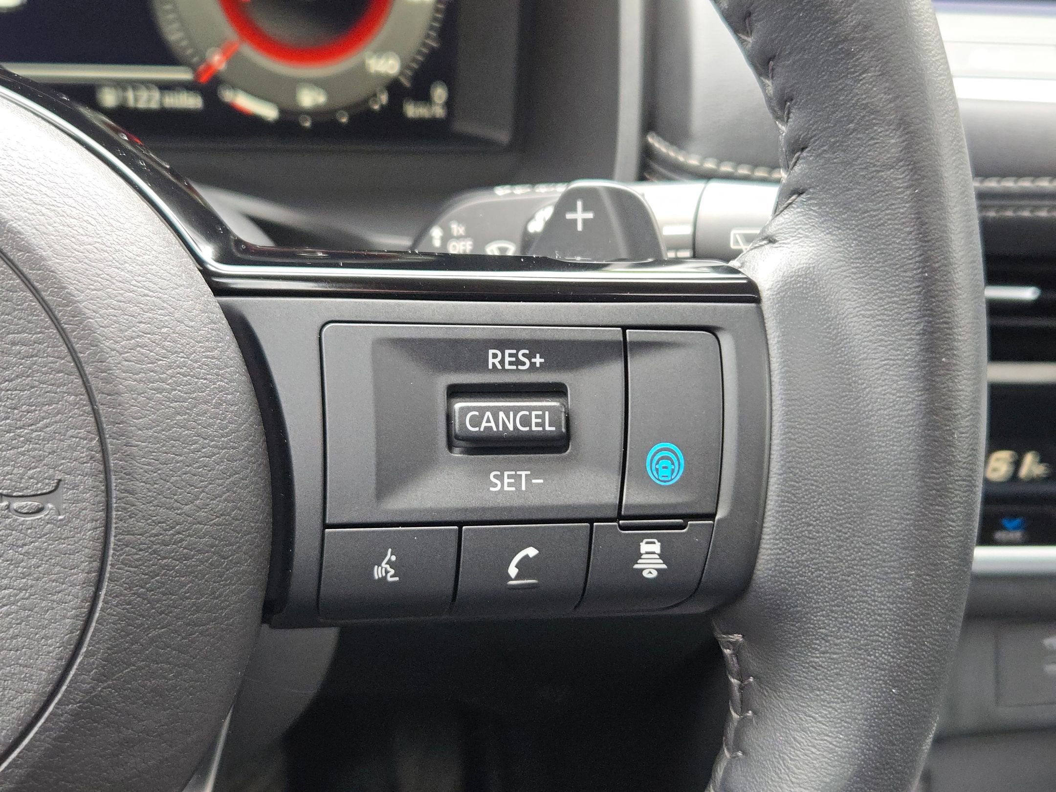 Used 2024 Nissan Rogue SL w/ SL Premium Package FWD image 21