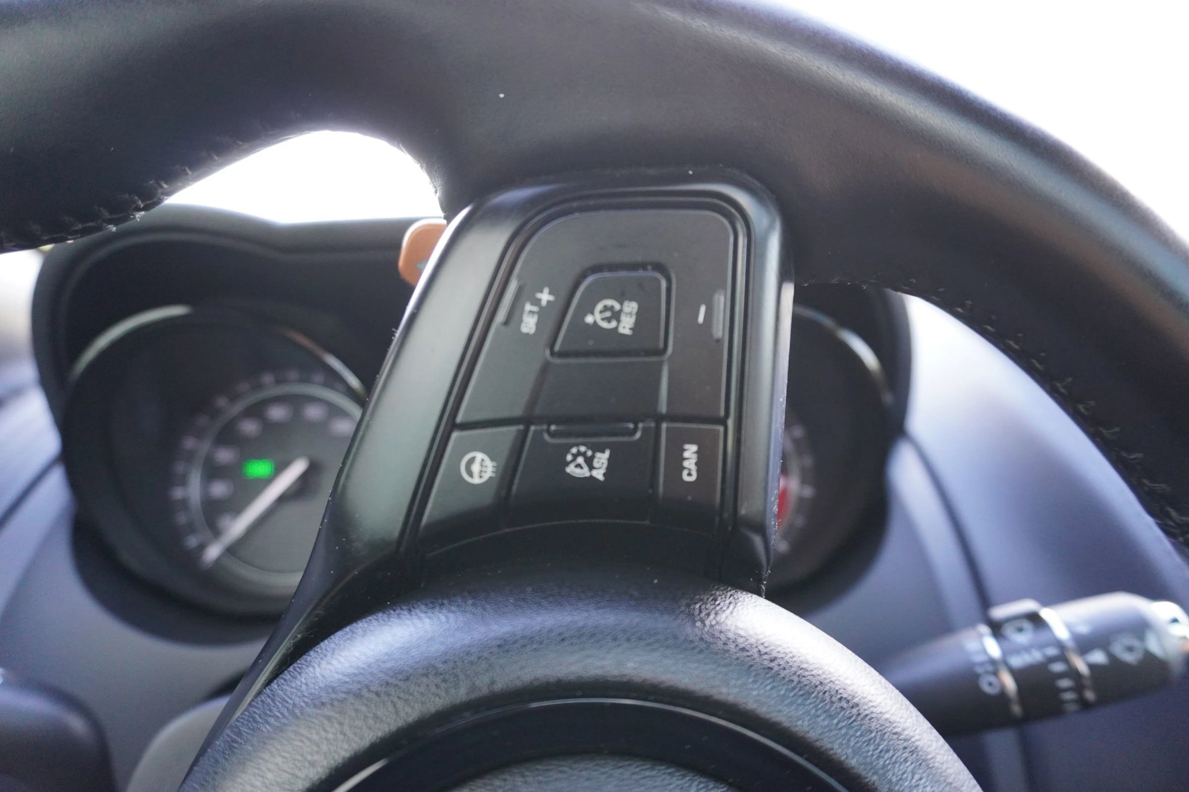 Used 2015 Jaguar F-TYPE S RWD image 21
