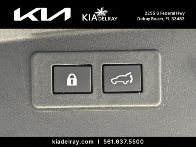 Used 2023 Subaru Outback Touring AWD/4WD image 9