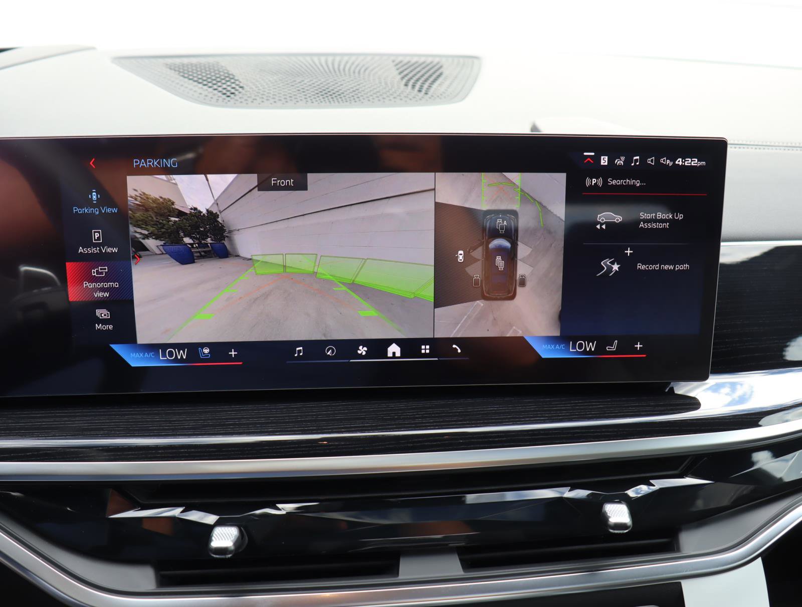 New 2026 BMW X7 M60i image 22