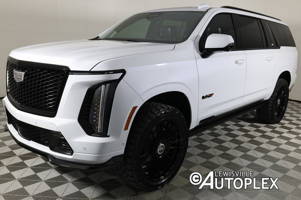 Used 2026 Cadillac Escalade ESV V image 9