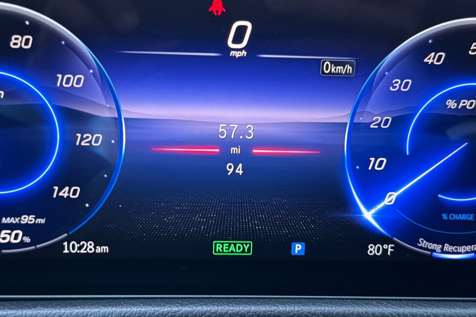 Used 2024 Mercedes-Benz EQB 300 4MATIC image 32