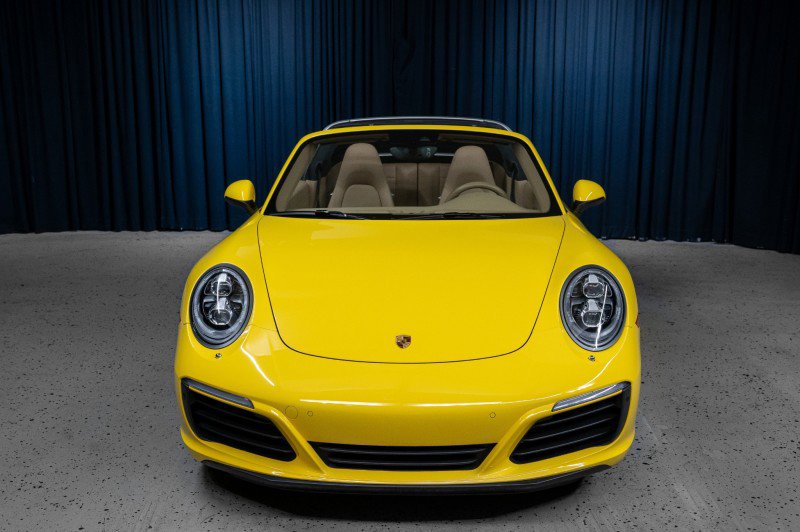 Used 2017 Porsche 911 Targa 4S image 3