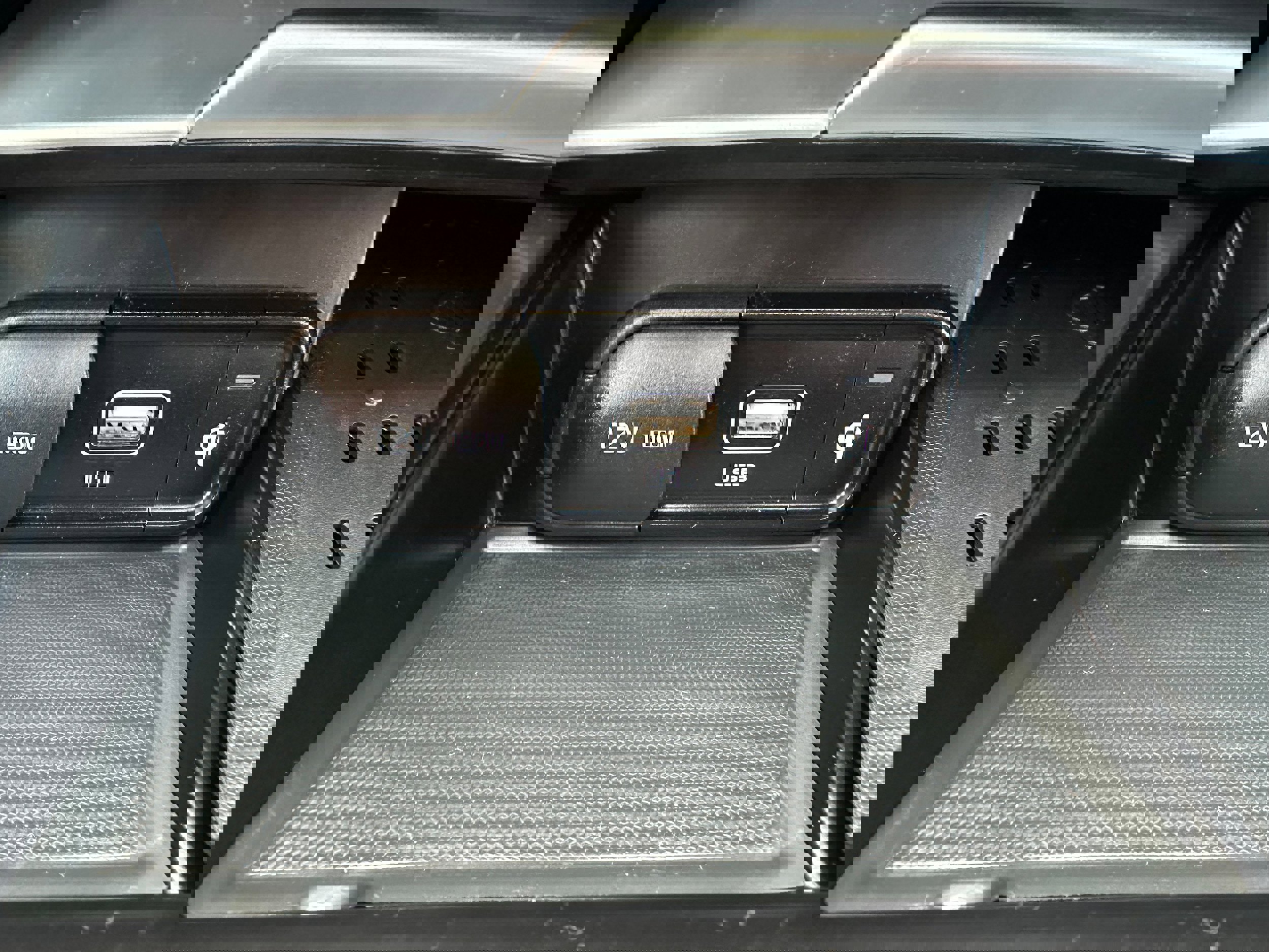 Used 2023 Kia Stinger GT2 image 39