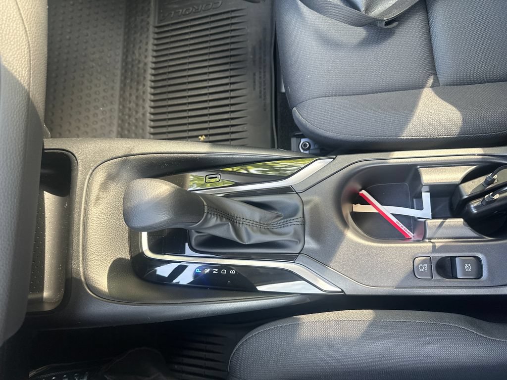 Used 2026 Toyota Corolla LE FWD image 16