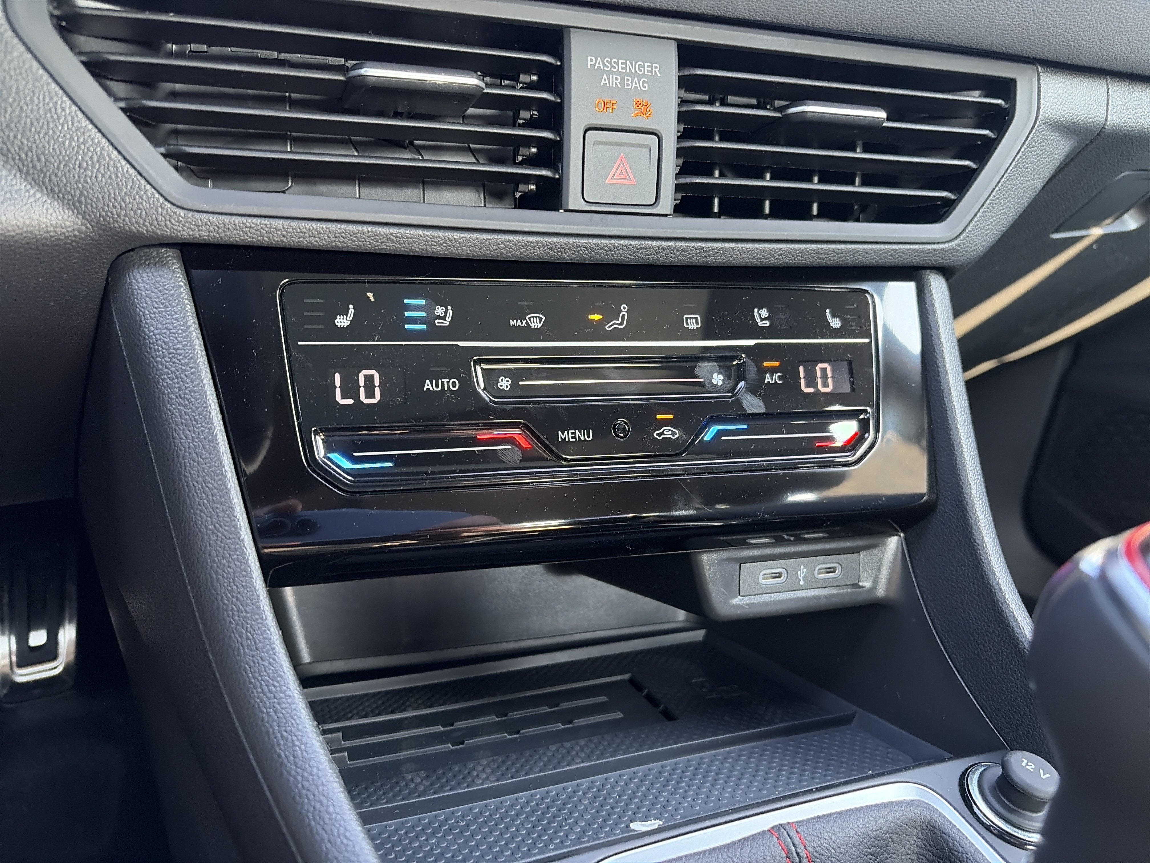 New 2027 Volkswagen Jetta GLI Autobahn FWD image 25
