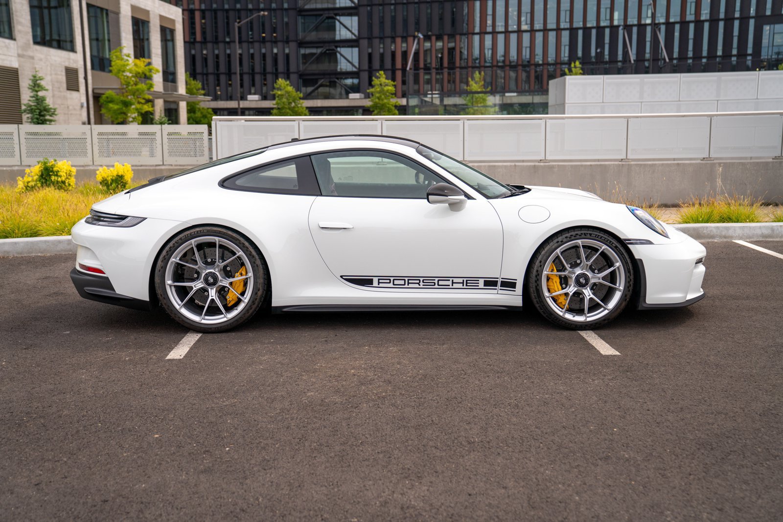 Certified 2024 Porsche 911 GT3 RWD image 8