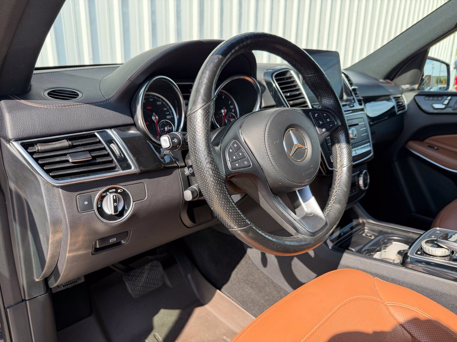Used 2019 Mercedes-Benz GLS 550 4MATIC image 17