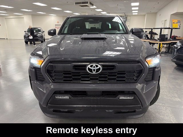 Certified 2024 Toyota Tacoma TRD Sport AWD/4WD image 2