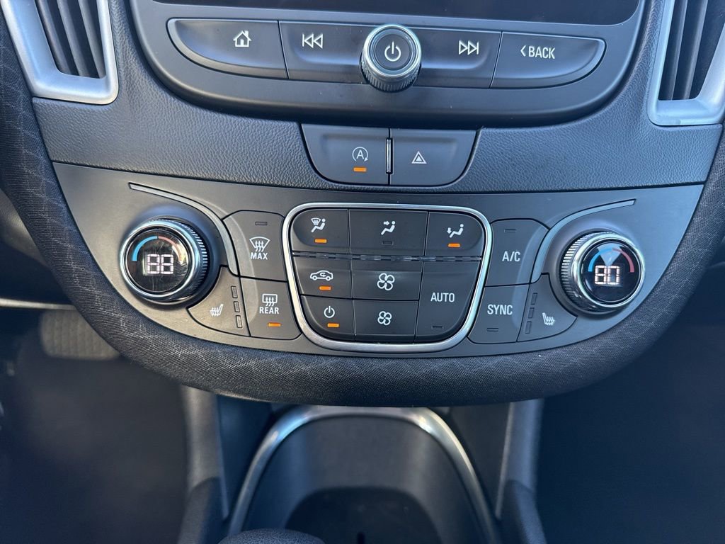 Used 2023 Chevrolet Malibu LT image 21