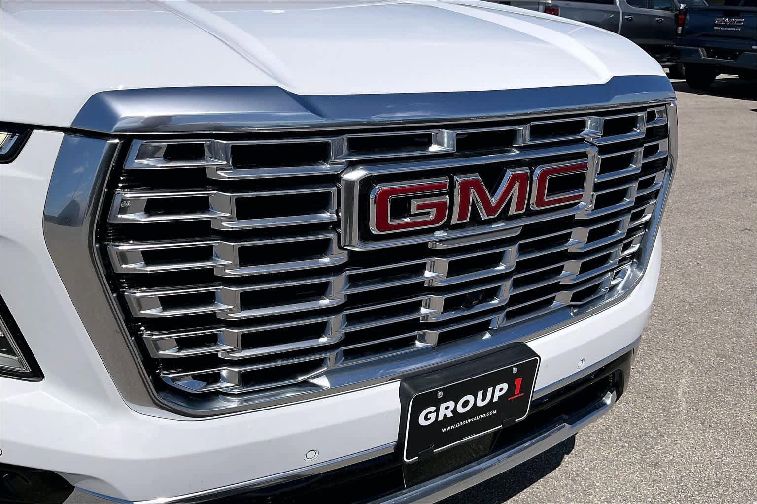 Used 2026 GMC Yukon XL Denali w/ Sun & Power Step Package RWD image 30