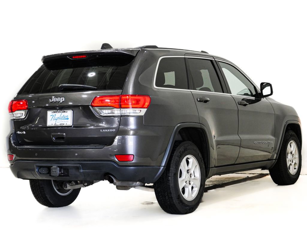 Used 2017 Jeep Grand Cherokee Laredo w/ Quick Order Package 23E AWD/4WD image 6