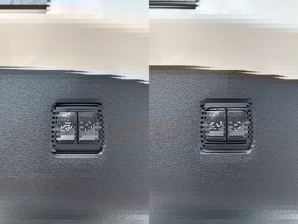 New 2026 Genesis GV70 3.5T Sport Prestige AWD/4WD image 31