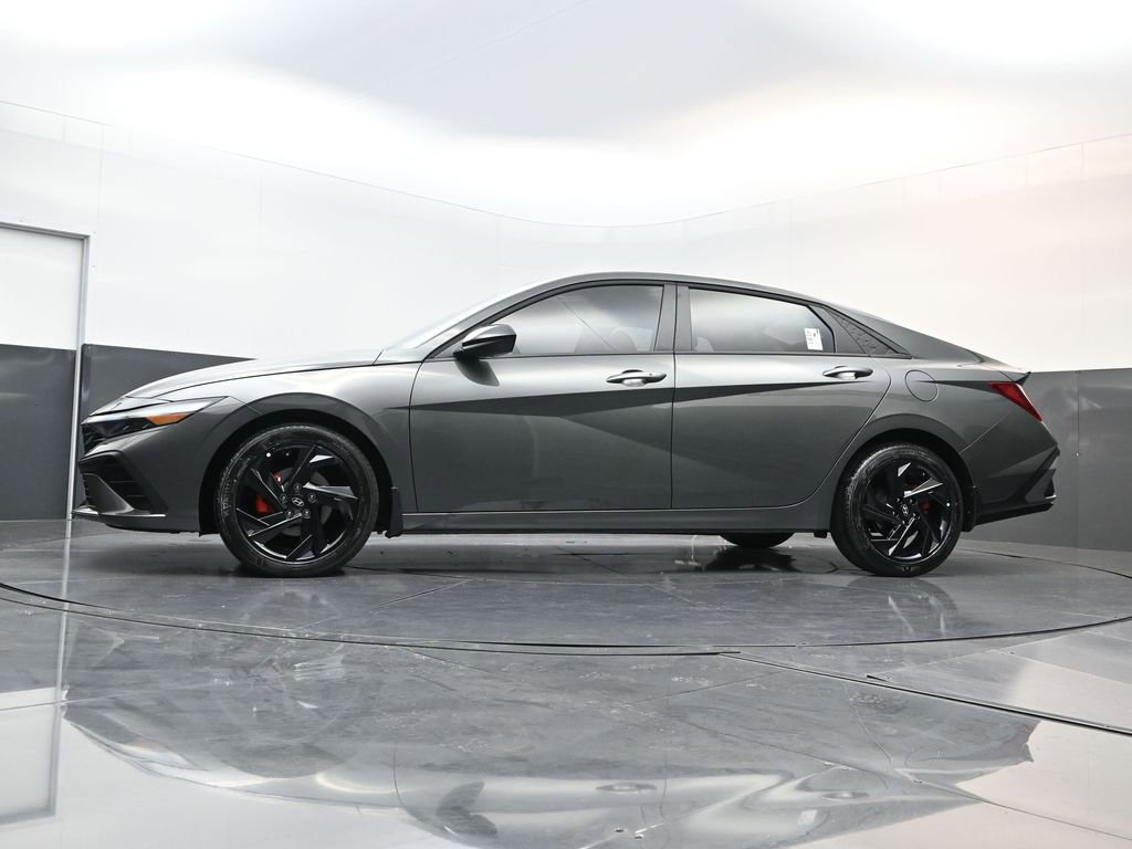 New 2026 Hyundai Elantra Sport image 30