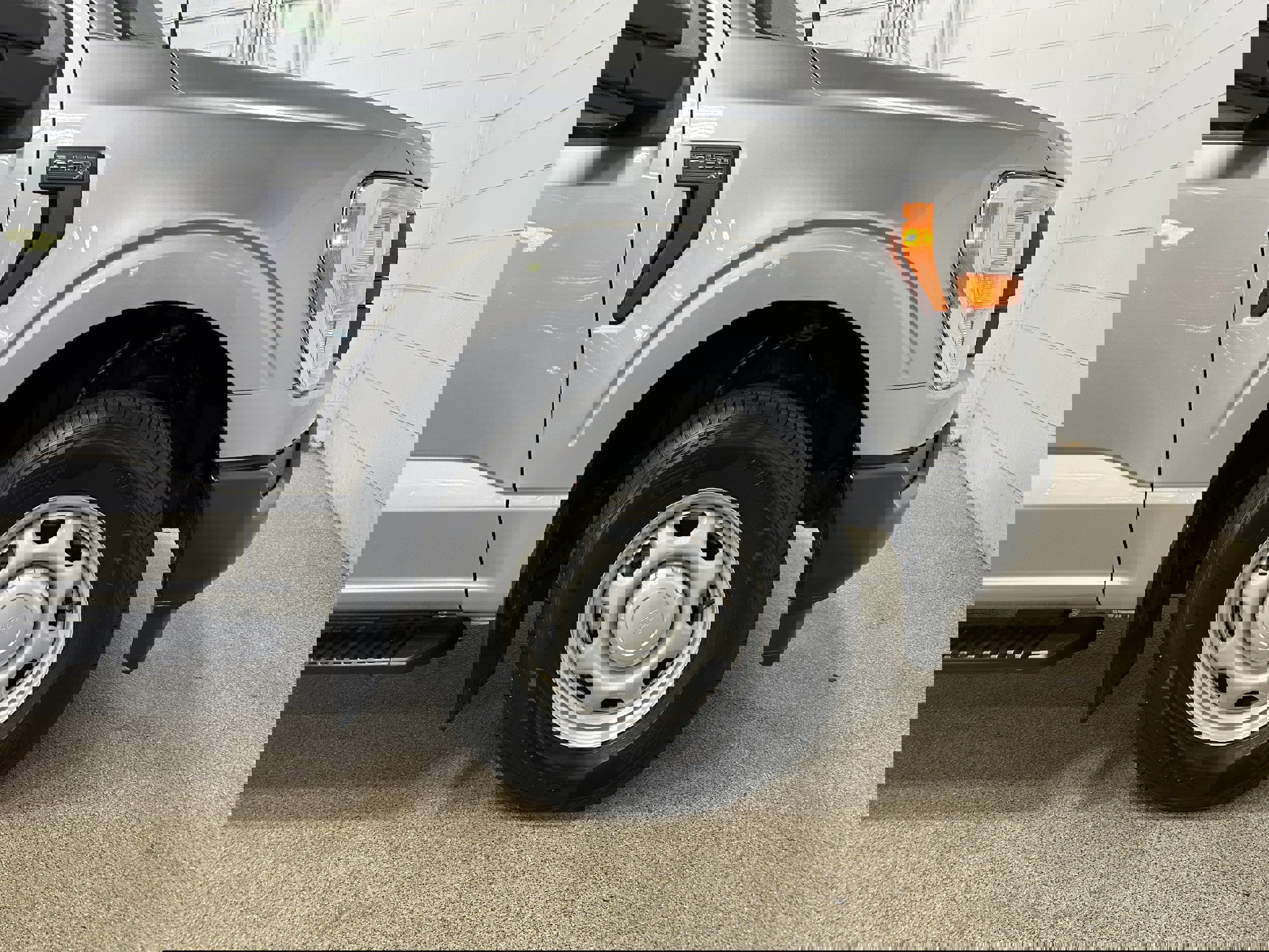 Certified 2022 Ford F150 XL w/ Equipment Group 101A High image 25