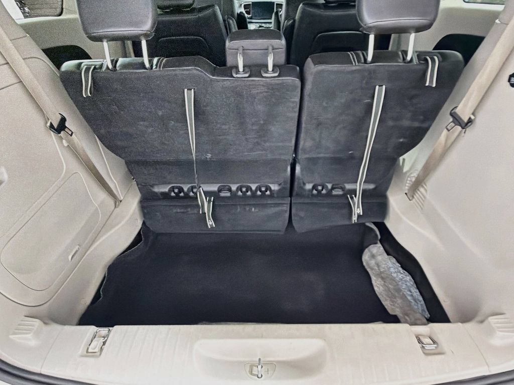 Used 2024 Chrysler Pacifica Limited FWD image 27