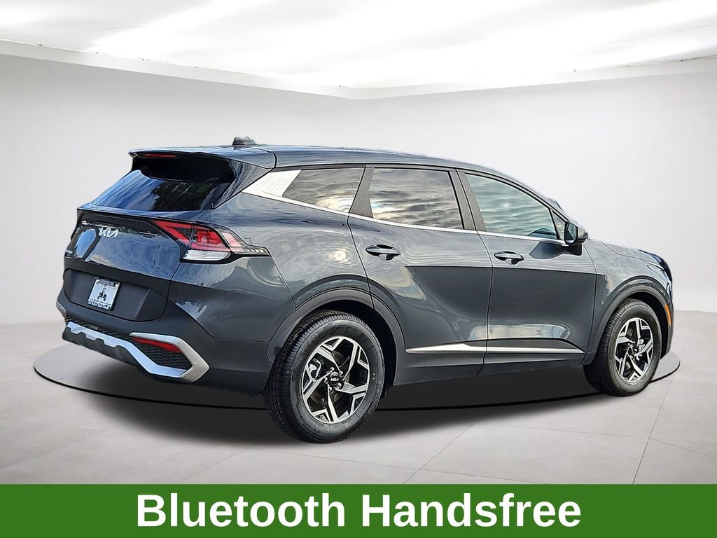 Used 2024 Kia Sportage LX image 7