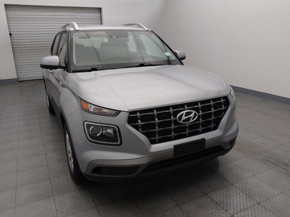 Used 2020 Hyundai Venue SEL image 14