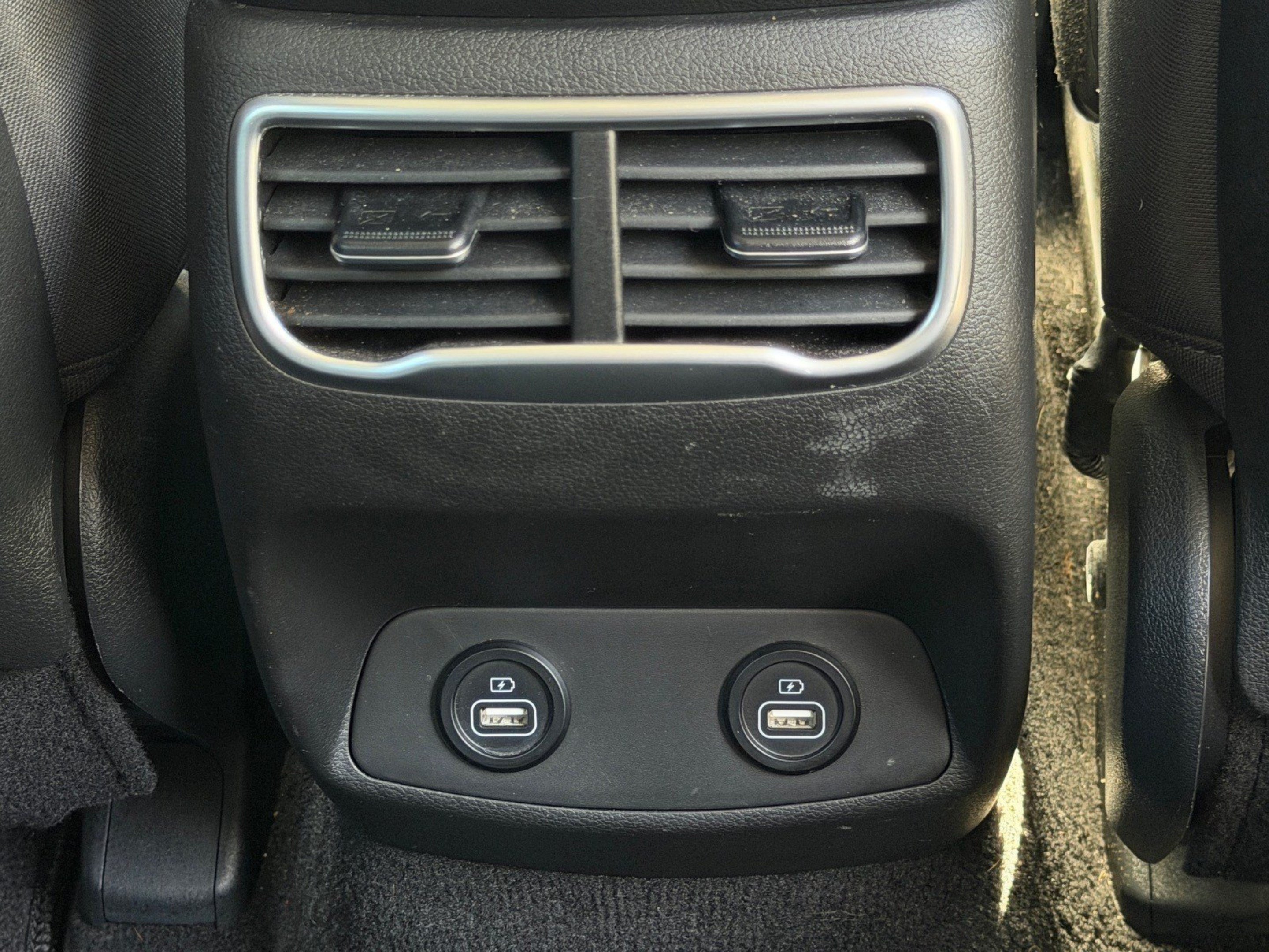 Used 2021 Hyundai Santa Fe SEL FWD image 19