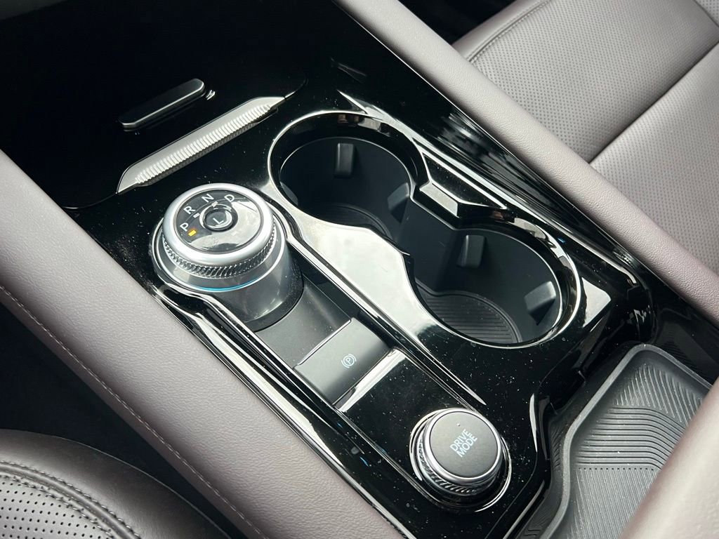 Used 2025 Ford Explorer Platinum w/ LUX Leather Package image 29