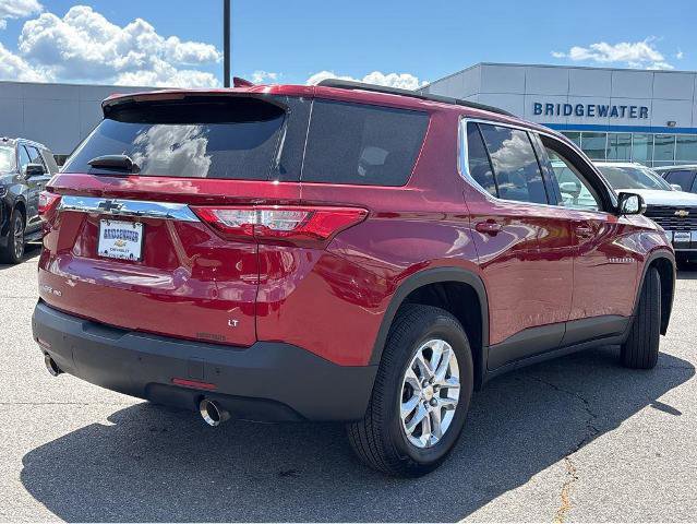 Used 2019 Chevrolet Traverse LT w/ LPO, Black Accent Package AWD/4WD image 17