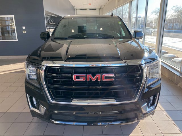 Used 2023 GMC Yukon SLE w/ Gmc Pro Safety Plus Package image 3