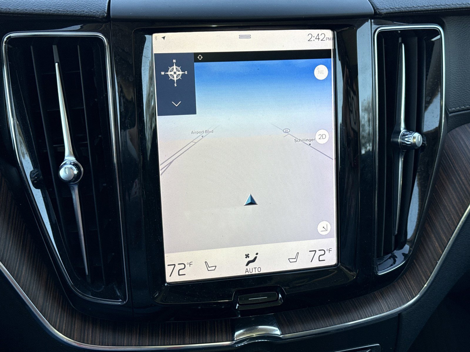 Used 2020 Volvo XC60 T5 Inscription w/ Protection Package Premier image 24