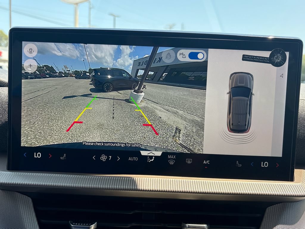 New 2026 Ford Explorer Active AWD/4WD image 9