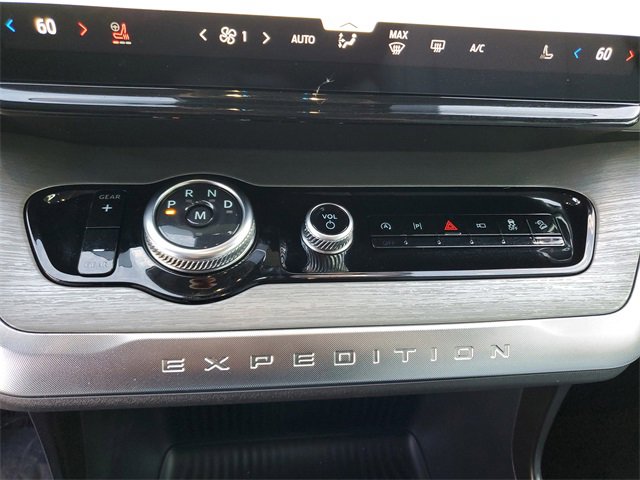 Used 2025 Ford Expedition Max Platinum w/ Driver's Package image 23